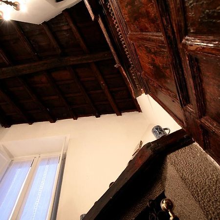 Domus Antonella A Trastevere ローマ エクステリア 写真