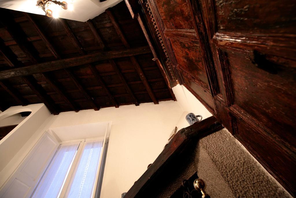 Domus Antonella A Trastevere ローマ エクステリア 写真